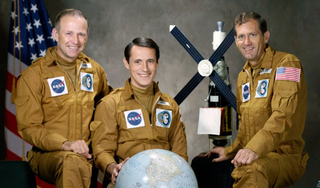 (NASA)